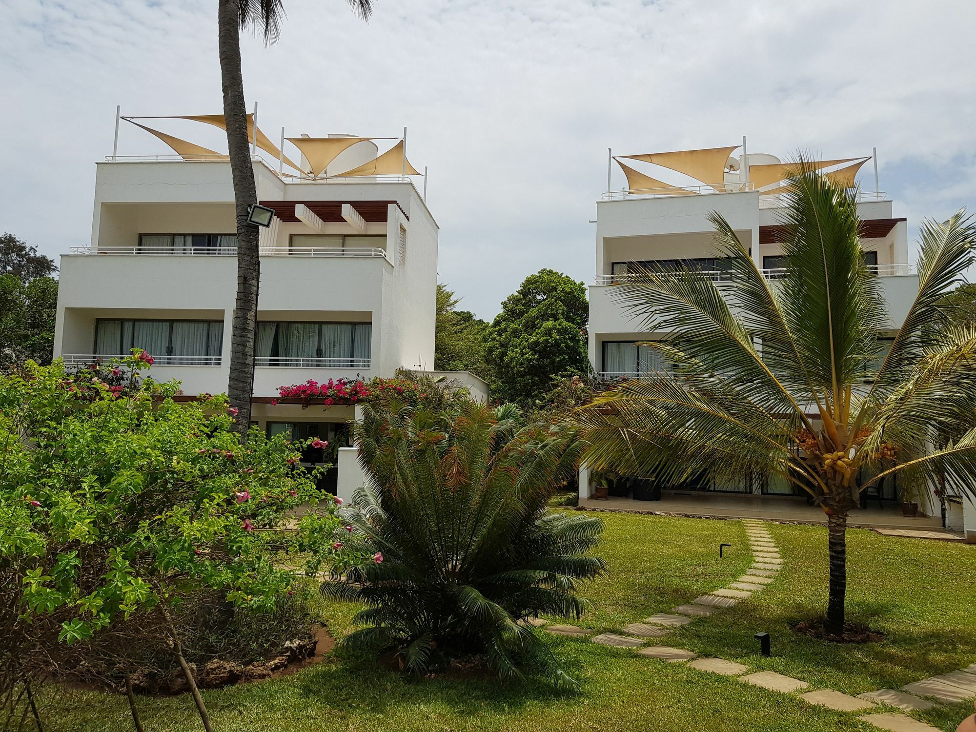 Villa Kalista Luxury Villas شاطئ دياني المظهر الخارجي الصورة